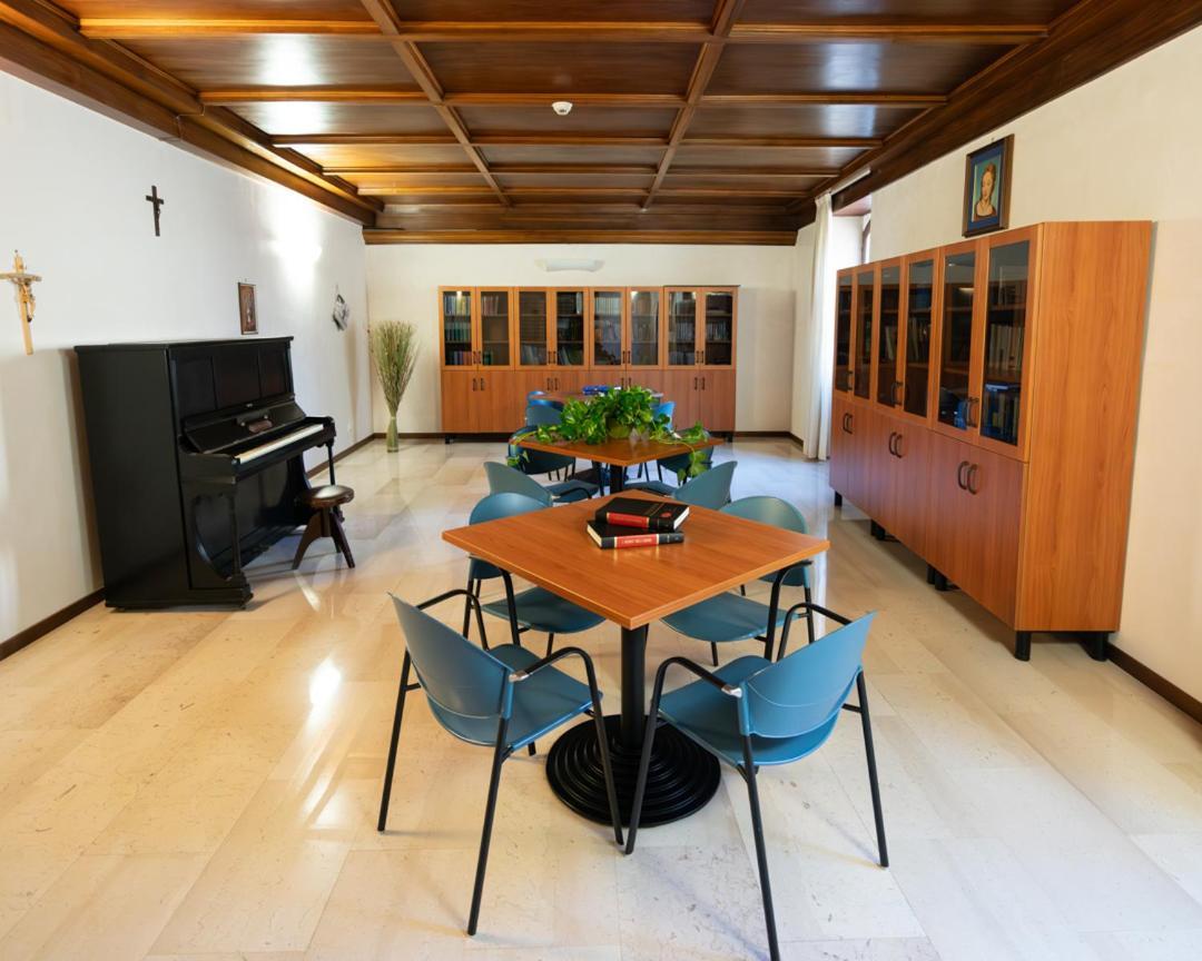 Nazareth Residence Viterbo Kültér fotó